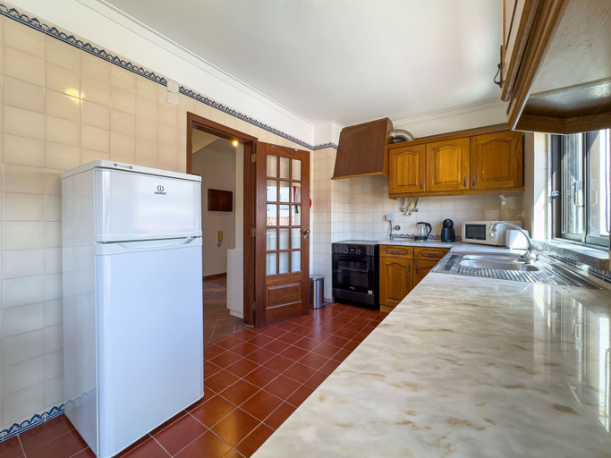 Others 2, Alto da Villa by Acasadascasas, Mafra