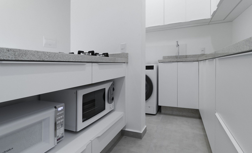 Others 2, Apt w/ BBQ 300m From the Beach in Floripa Res201, Florianopolis