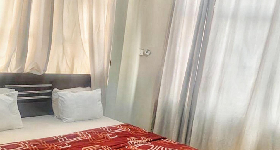 Others 4, Musaroq Hotel, Alimosho