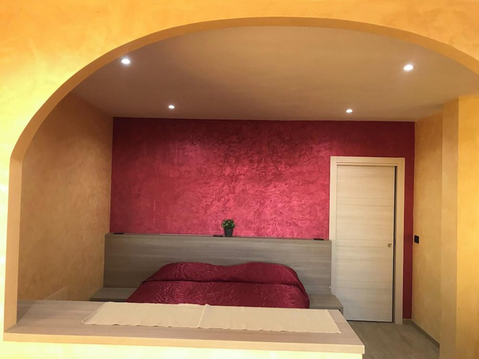 Bedroom 2, B&B La fontana nelle Langhe, Cuneo