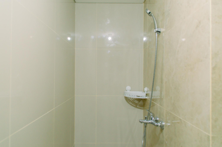 Bathroom 5, Elegant And Comfy 2Br Transpark Bintaro Apartment, South Tangerang