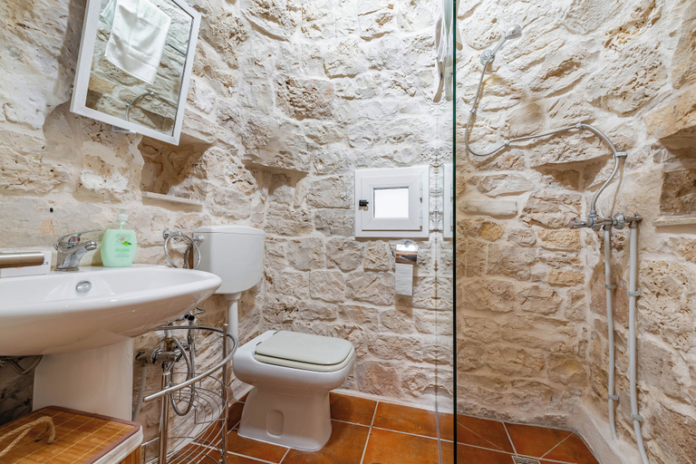 Others 4, Trullo del Bosco In Martina Franca, Taranto