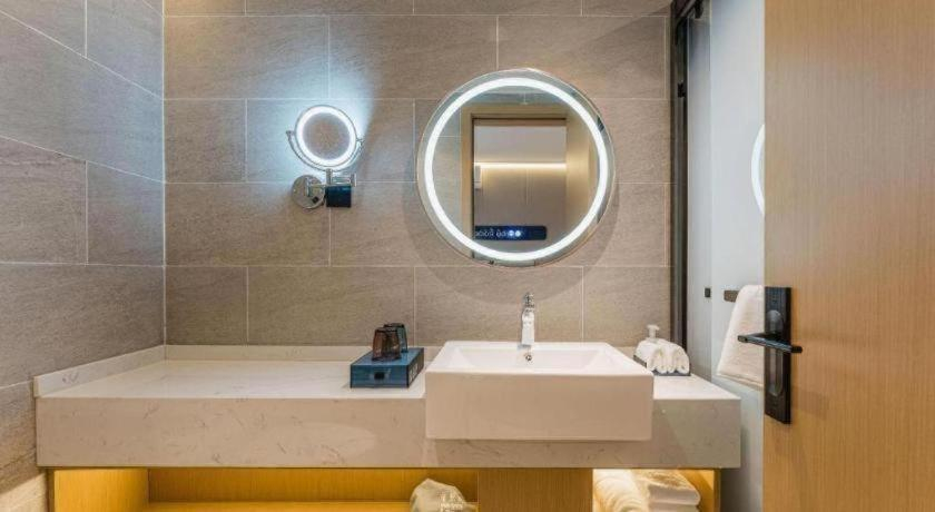 Bathroom 3, Echarm Hotel Shanghai North Bund Tilanqiao Metro Station, Shanghai