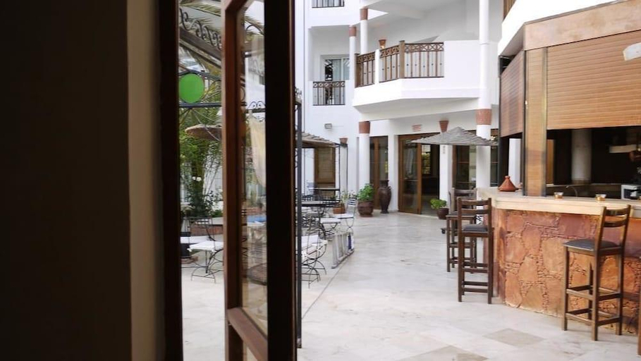 Others 3, Flathotel, Agadir-Ida ou Tanane