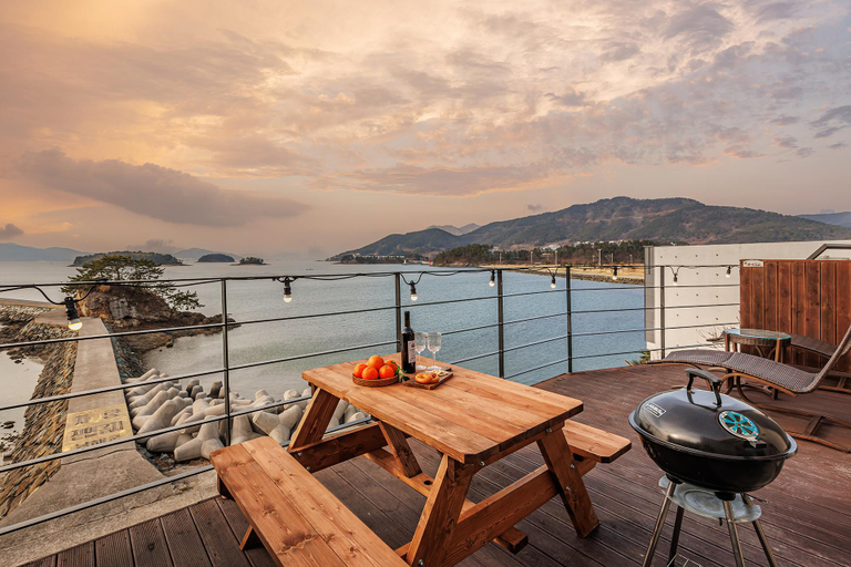 Others 5, Namhae M129 Pension, Namhae