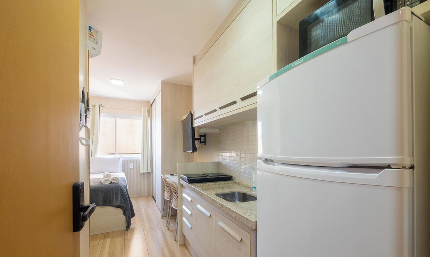 Others 4, Studio in Bldg. w/ Pool, 70m From Beach Sma0314, Salvador