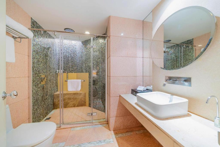 Bathroom 4, Hiyet Oriental Hotel, Zhongshan