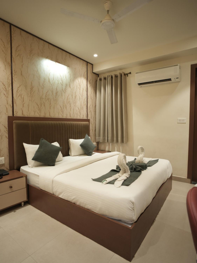 Bedroom 2, Sands Of Kashi By Coral Group, Varanasi