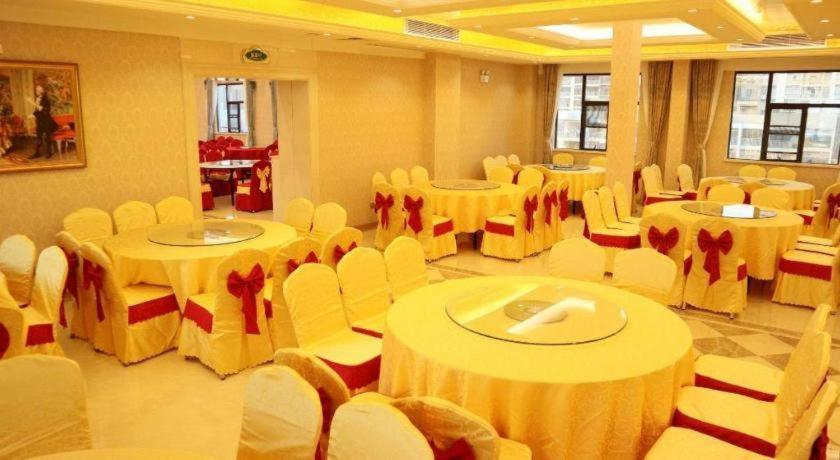 Food & Drinks 4, Vienna Hotel Guangxi Beiliu Passenger Station, Yulin