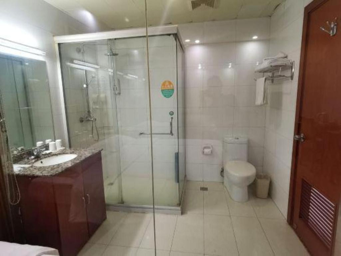 Bathroom 3, GreenTree Inn Suzhou Shengze Hotel, Suzhou
