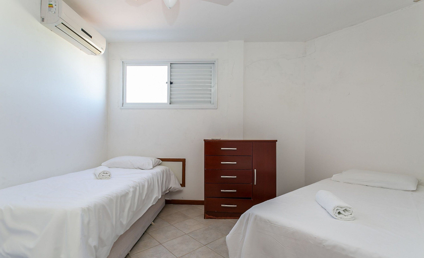 Others 3, Cozy Two-story House Just 120m From the Beach! EDE, Florianopolis