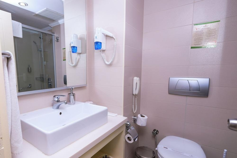 Bathroom 5, Side Star Beach, Manavgat