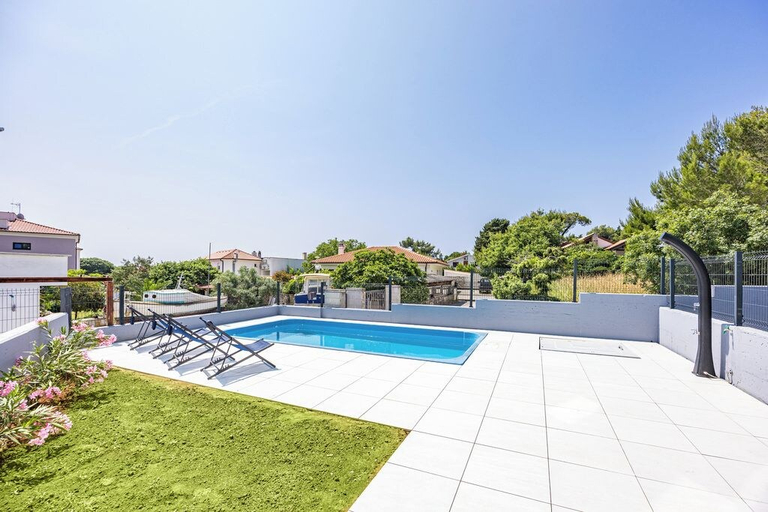 Others 3, Peninsula Villas, Premantura