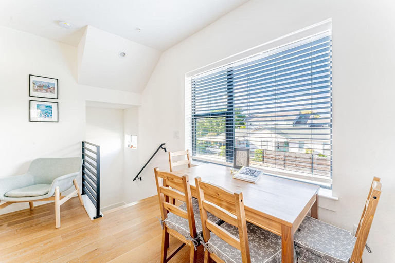 Others 4, East Downtown 3BR Condo w Fast Wifi and Sleeps 8, Travis