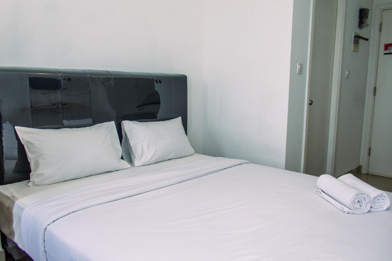 Bedroom 3, Comfort Stay Studio Room At Poris 88 Apartment, Tangerang