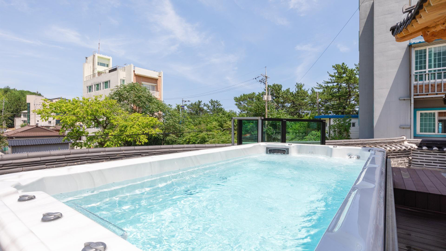 Sport & Beauty 5, Gangneung Jisorim Hanok Stay, Gangneung