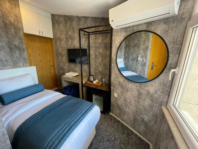 Bedroom 3, Weingart Port Seaside Hotel, Beyoğlu