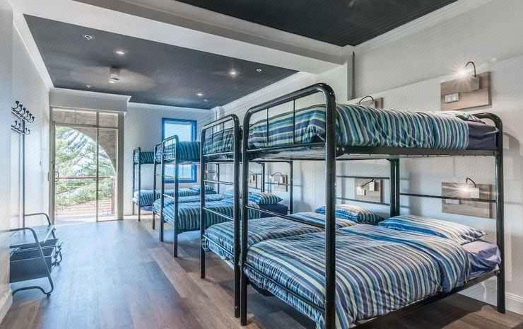 Bedroom 4, Mad Monkey Hostel Coogee Beach, Sydney