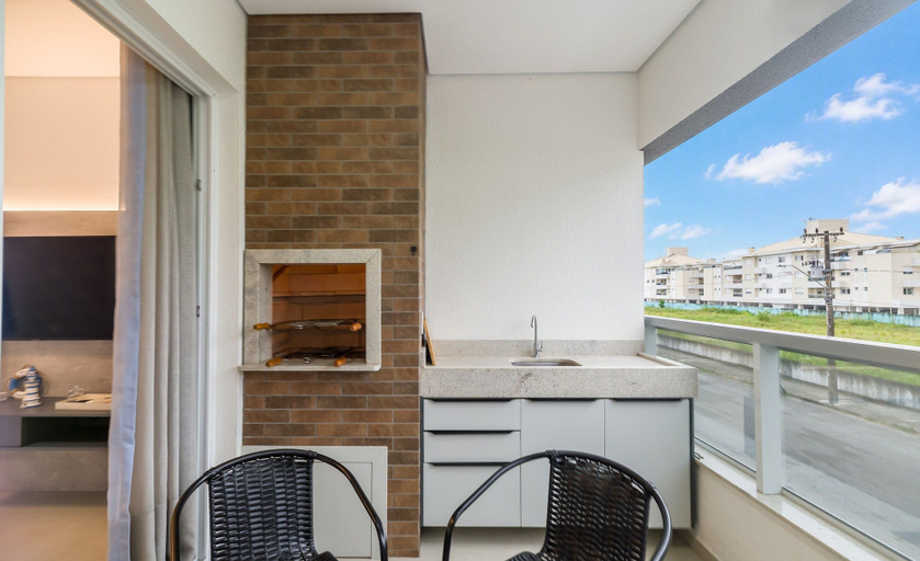 Others 4, Apart in Cond. w/ Pool 400m From the Beach Tdb0101, Florianopolis