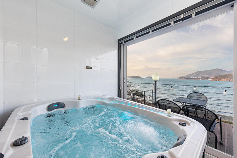 Others 2, Namhae M129 Pension, Namhae