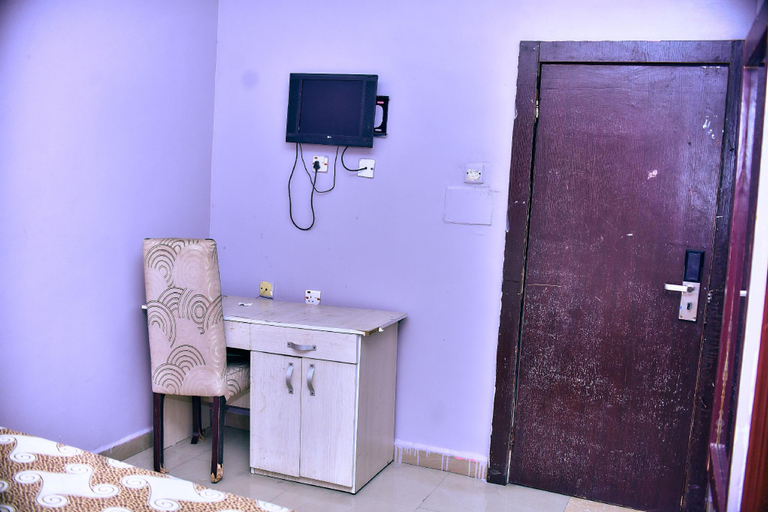Others 3, Titanium Hotel And Resorts, Owerri West