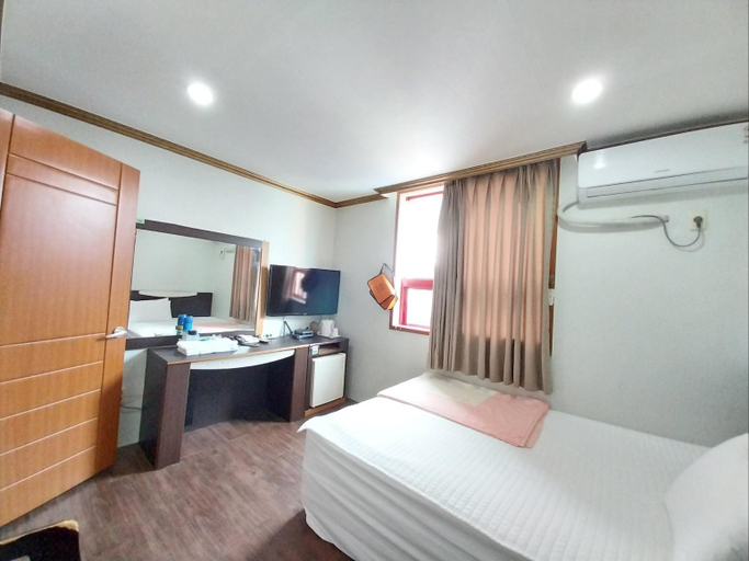 Bedroom 4, Sacheon (Samcheonpo) K, Sacheon
