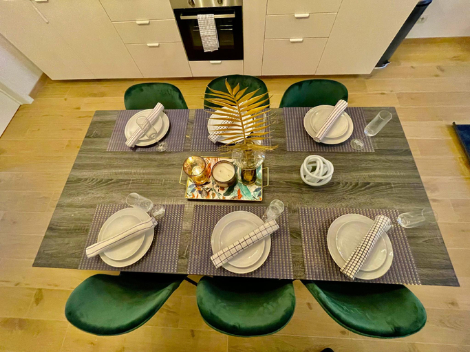 Food & Drinks, OneLuxStay near Fashion District, Antwerpen
