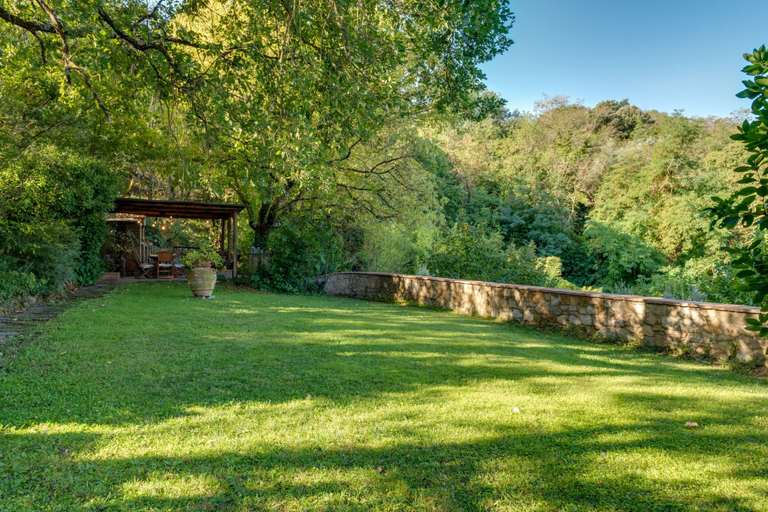 Others 5, Villa La Gioga, Arezzo