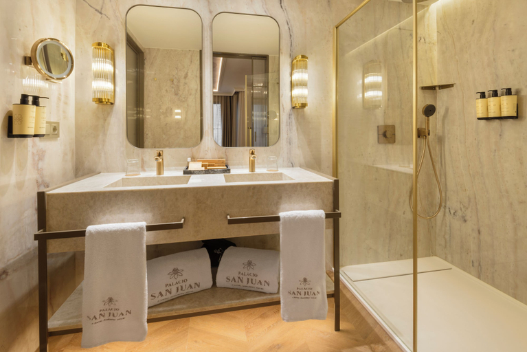 Bathroom 5, Palacio San Juan, A Royal Hideaway Hotel, Murcia