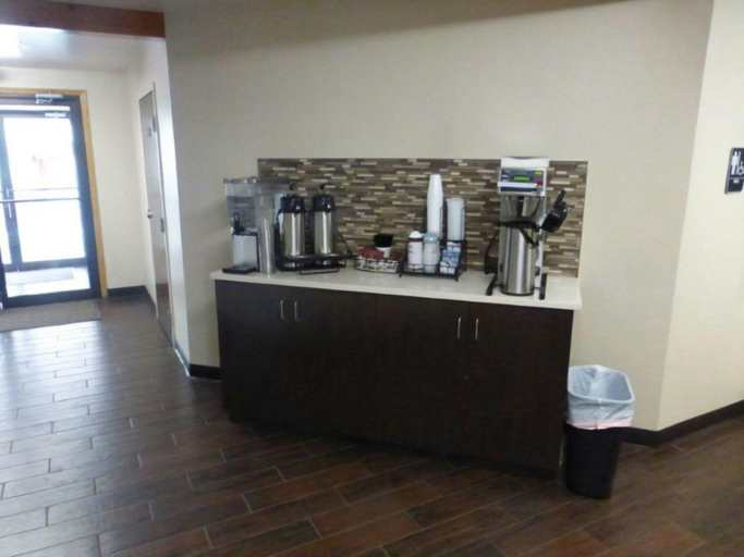 Food & Drinks, Red Roof Inn Grand Junction, Mesa
