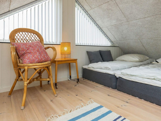 Others 5, 5 Star Holiday Home in Lokken, Hjørring