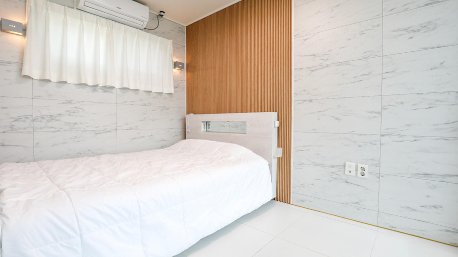 Bedroom, Gyeongju joypoolvilla&kidspension, Gyeongju