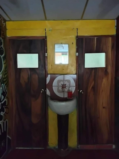 Bathroom 2, Lazy Crab Hostel, Lago de Nicaragua