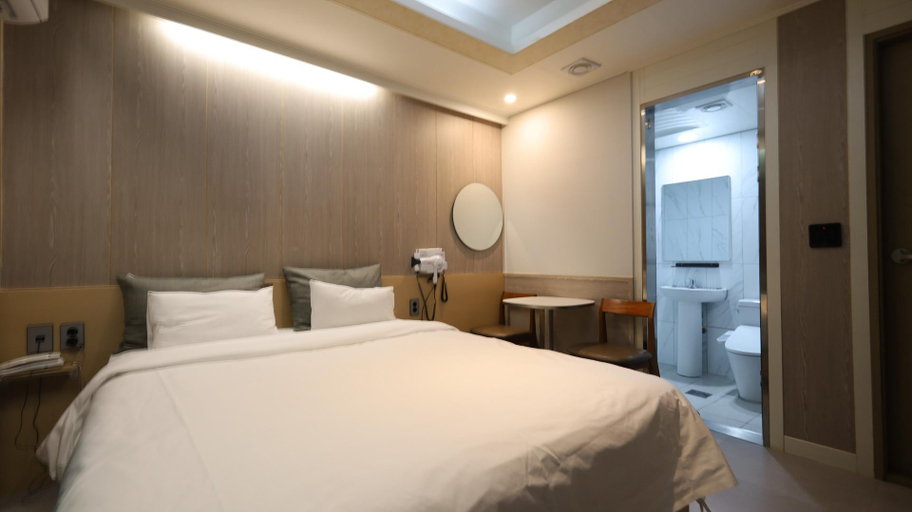 Bedroom 2, Gwangju Duam-dong Number 25 Donggwangju Branch, Buk