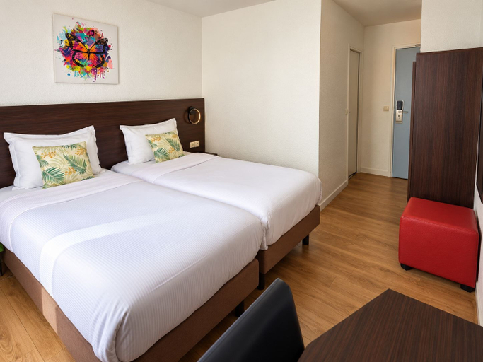 Bedroom 2, Hôtel Arc Paris Porte d’Orléans, Hauts-de-Seine