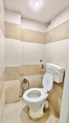 Bathroom 5, Shree Kulluka Guest House Ujjain, Ujjain