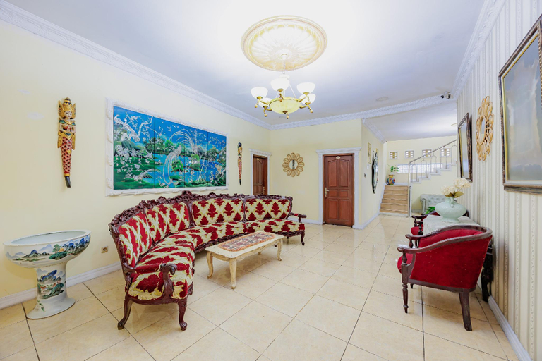 Public Area, RedDoorz @ Hotel Andalus Puncak, Bogor