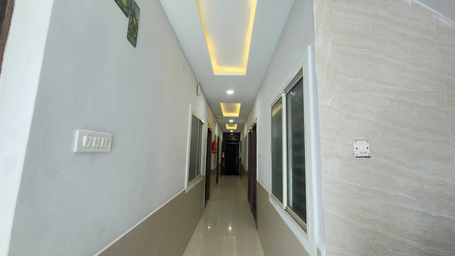 Others 5, Collection O Vijay Nagar Square Indore, Indore