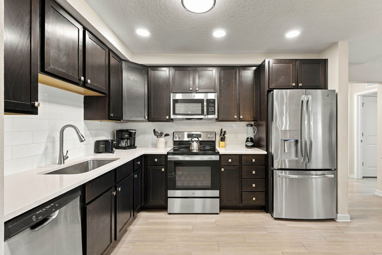 Others 2, From Convention Days to Park Days, 3BR Condo, Orange