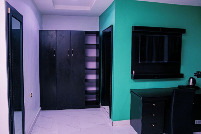 Others 2, Boulevard Beechnut Hotel Warri, Okpe