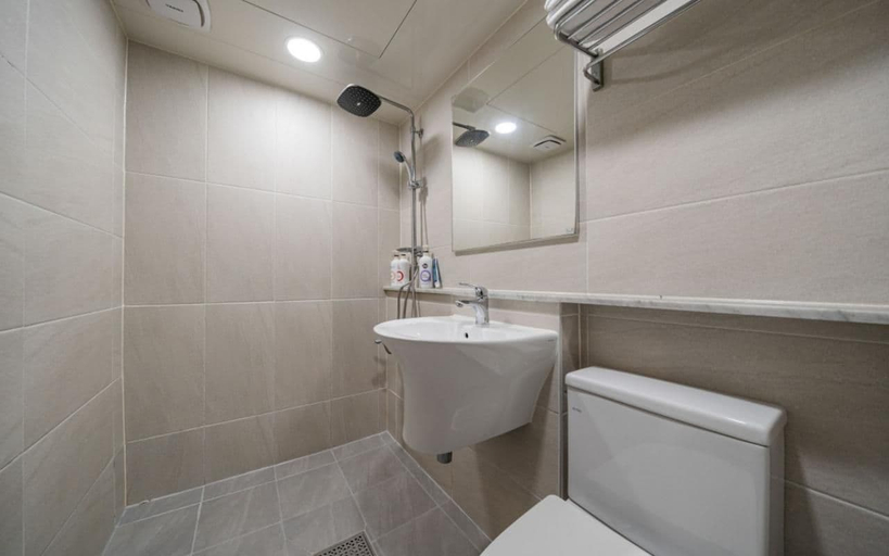 Bathroom 3, Union Hotel Hwagok, Gangseo