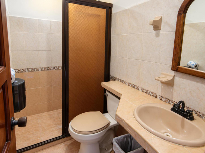 Bathroom 4, Hotel Vista Caribe, Cozumel