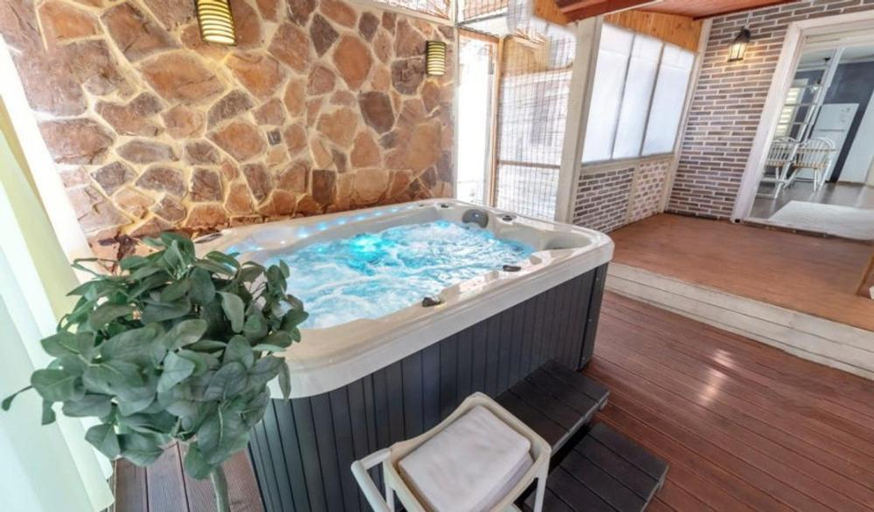 Bathroom, Yangyang Hajodae Ecoheim Four Seasons Heated Pool N Spa Pension, Yangyang