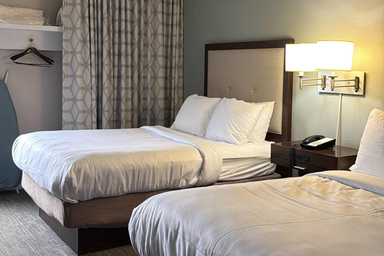 Bedroom 2, Comfort Inn Joplin I-44, Newton
