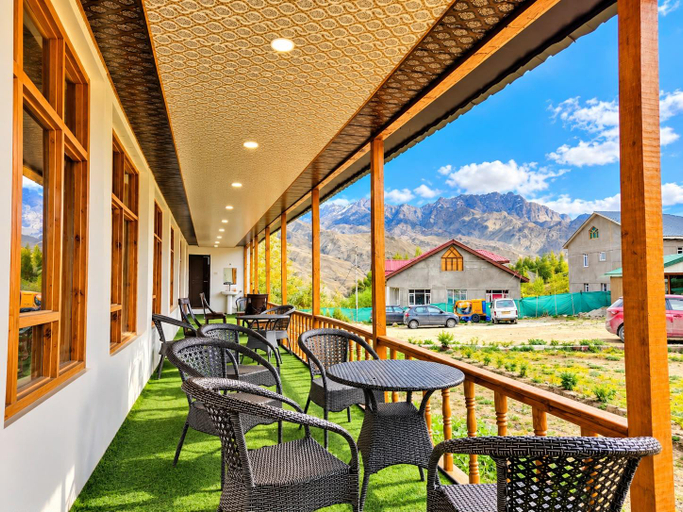 Food & Drinks 4, Rangyul Resort, Kargil
