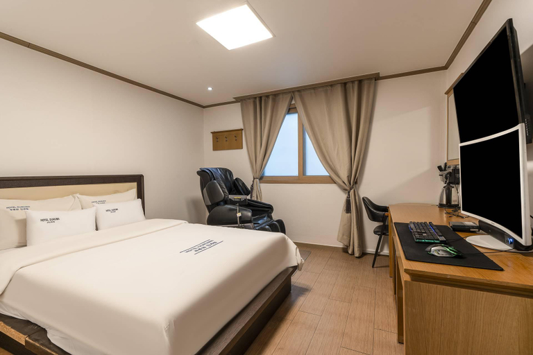 Bedroom 3, Suwon Ingye-dong The Duruwa, Suwon