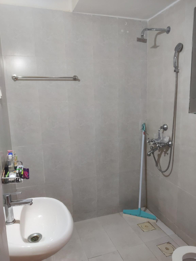 Bathroom 3, Luxurious 3BHK AC Villa 50mtr from Candolim Beach, North Goa