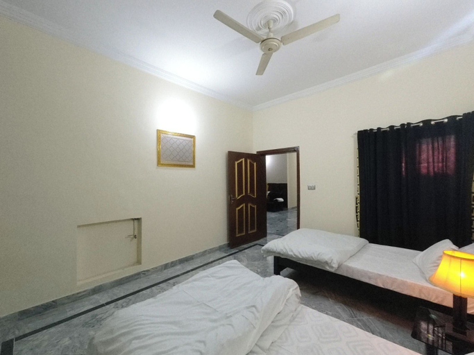 Others 5, Room-room Cozy Guest Room in Rawalpindi, Islamabad