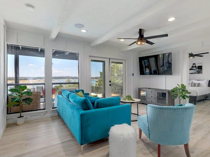 Others 2, Lakeside 4BR w Pool, Hot Tub, Dock, B-ball Court, Travis