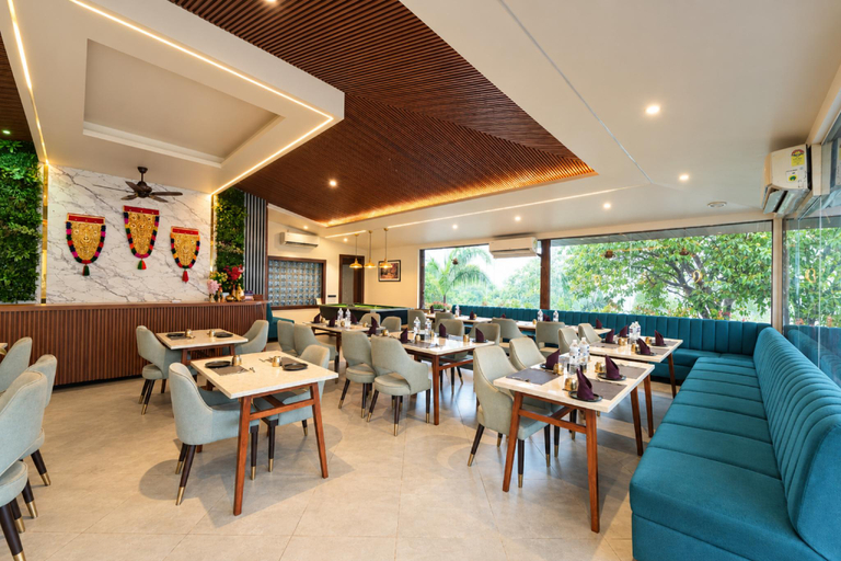 Food & Drinks 4, Brownstone Resort, Satara